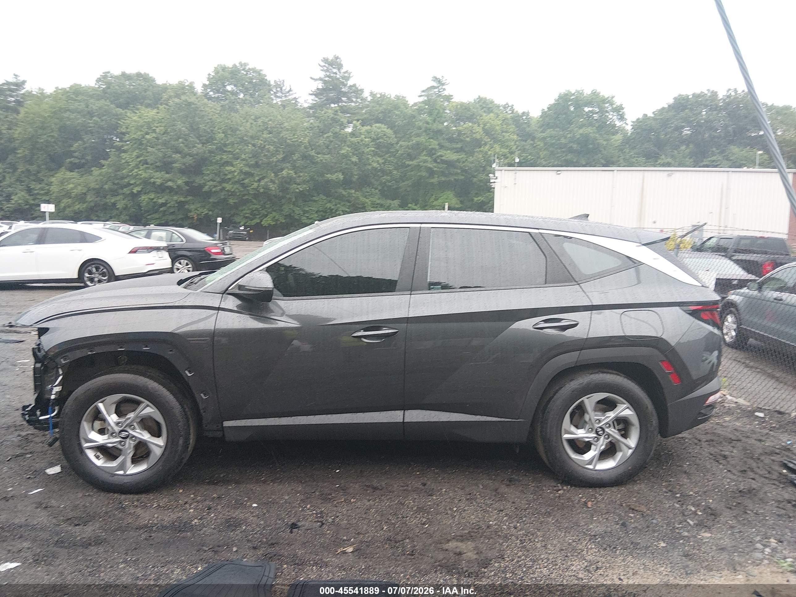 2022 HYUNDAI TUCSON SE