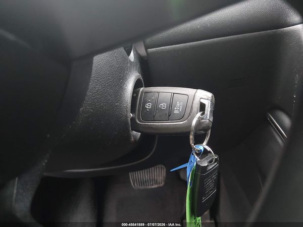 2022 HYUNDAI TUCSON SE