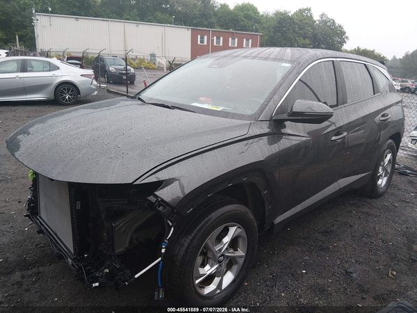 2022 HYUNDAI TUCSON SE