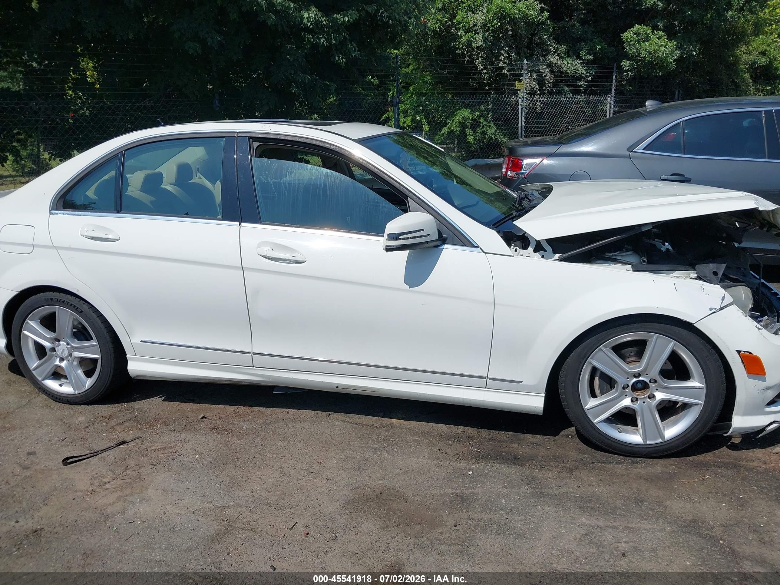 2010 MERCEDES-BENZ C 300 C300 4-MATIC