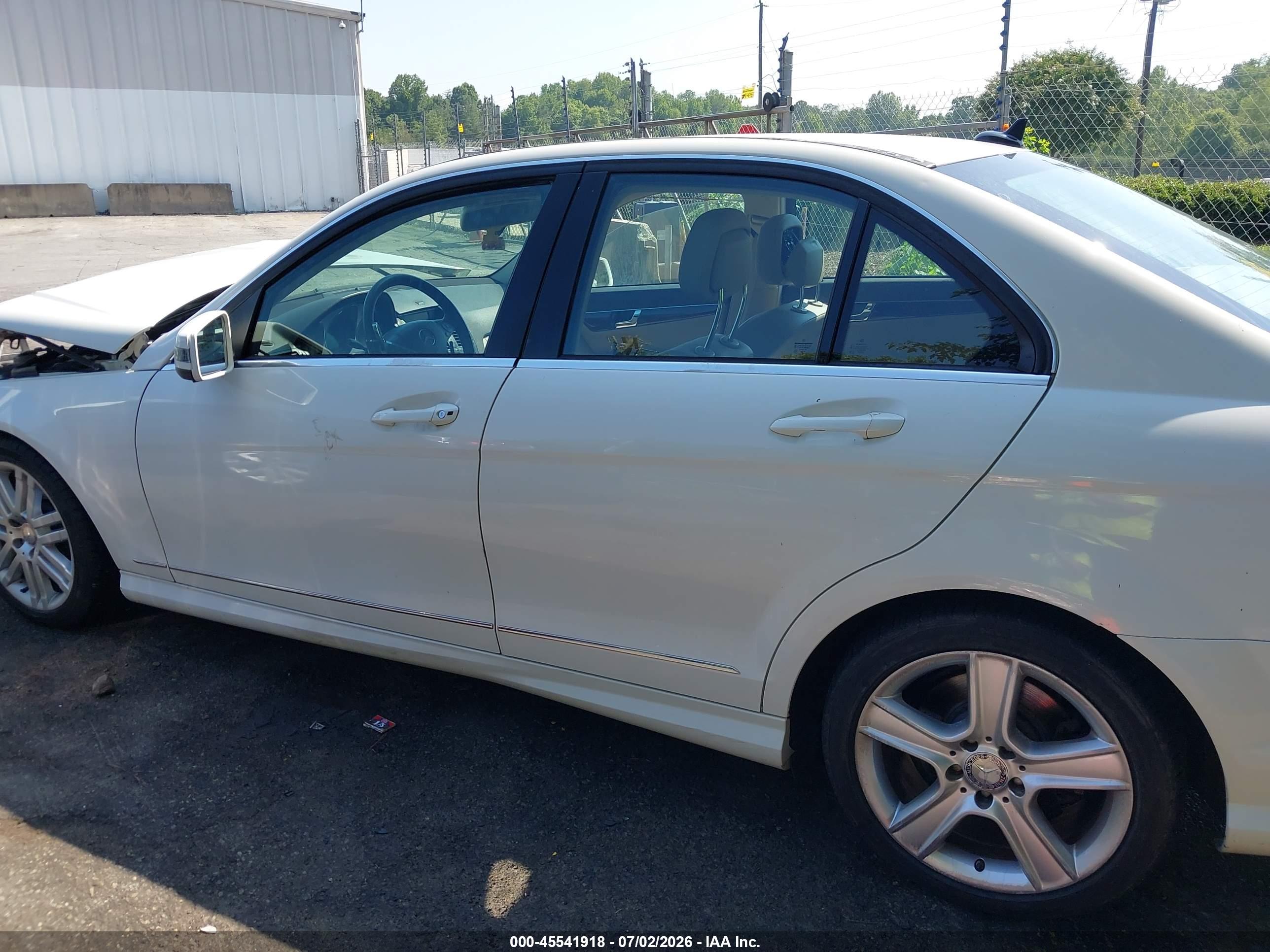 2010 MERCEDES-BENZ C 300 C300 4-MATIC