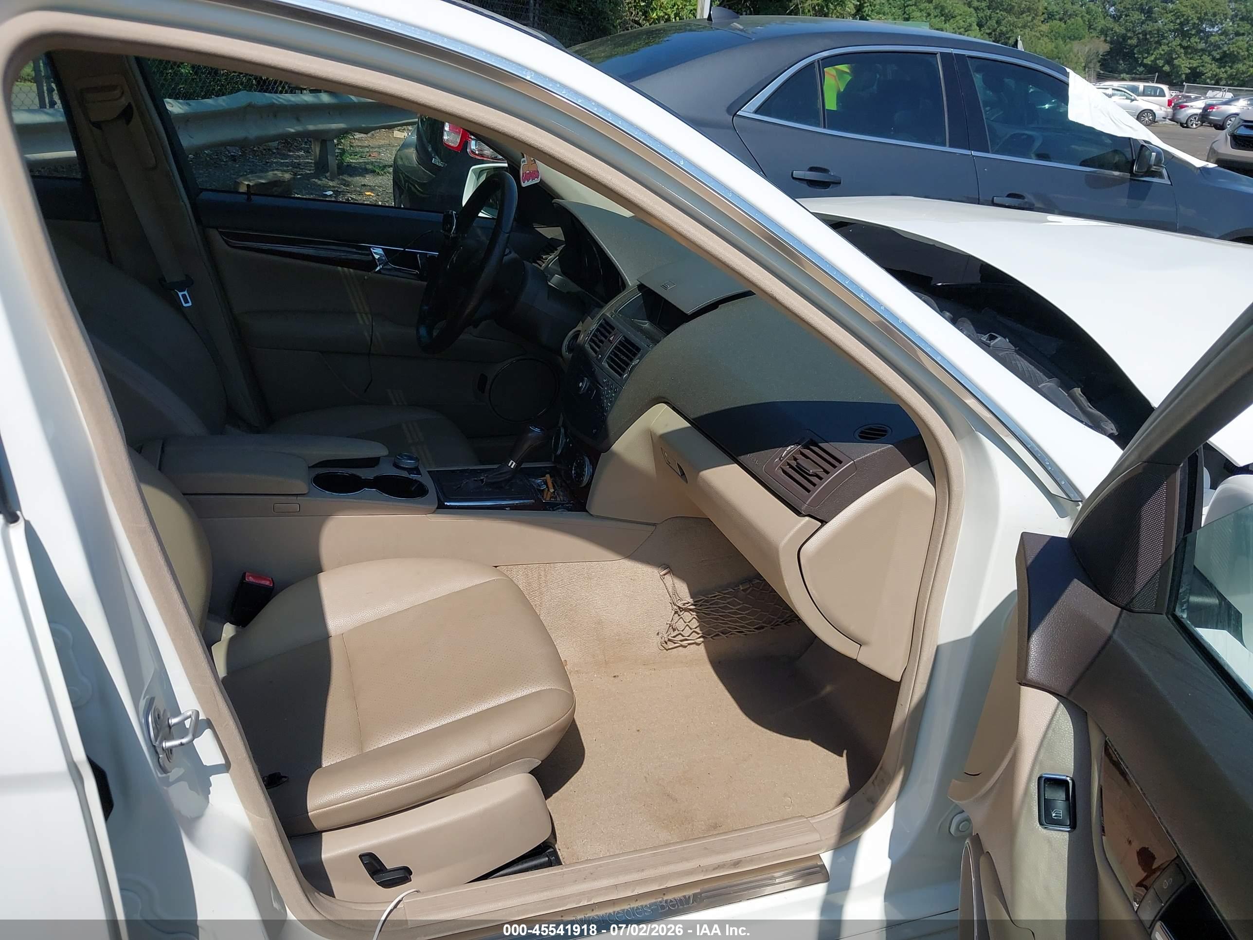 2010 MERCEDES-BENZ C 300 C300 4-MATIC