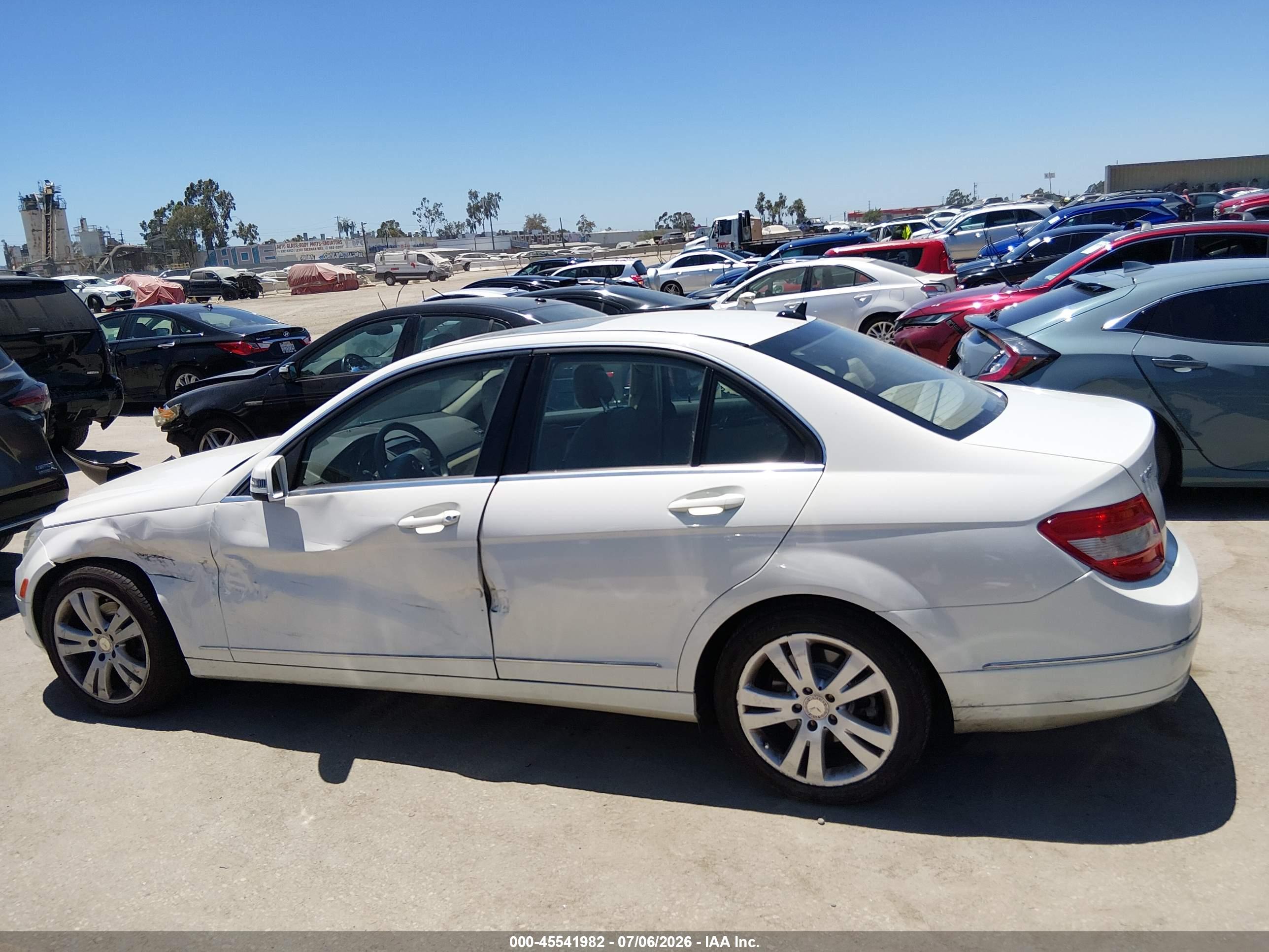 2011 MERCEDES-BENZ C 300 C300