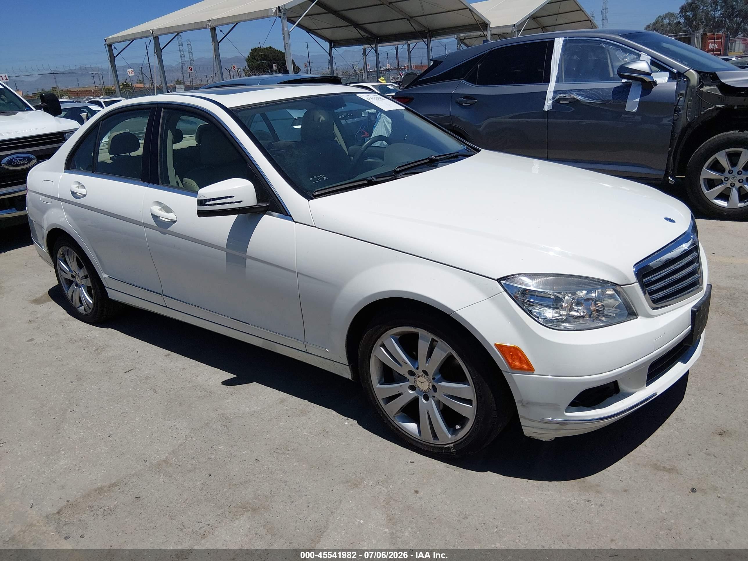 2011 MERCEDES-BENZ C 300 C300