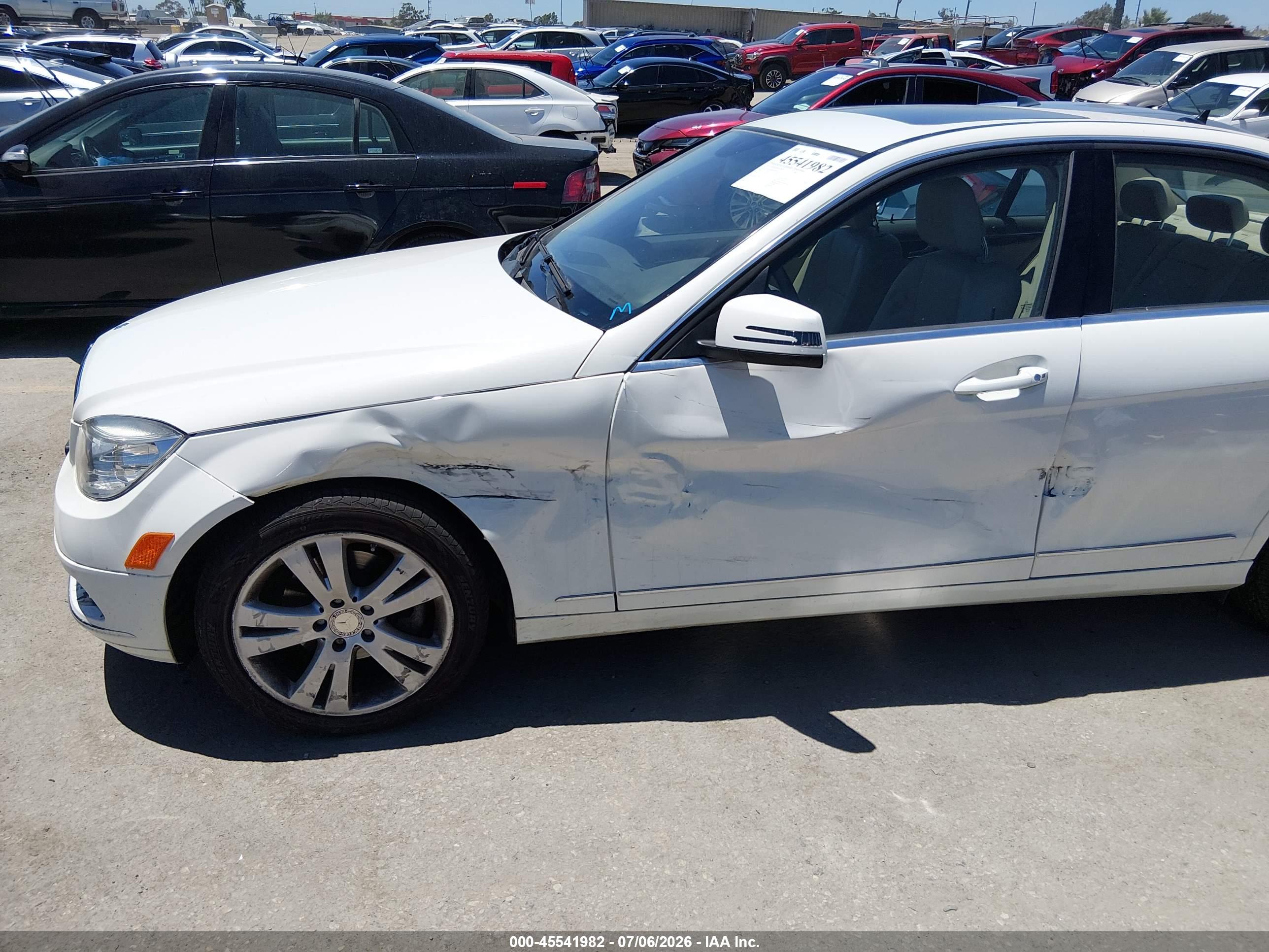 2011 MERCEDES-BENZ C 300 C300