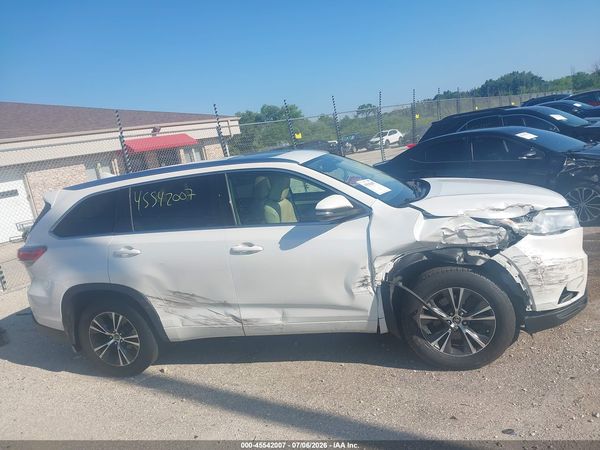 2016 TOYOTA HIGHLANDER XLE V6