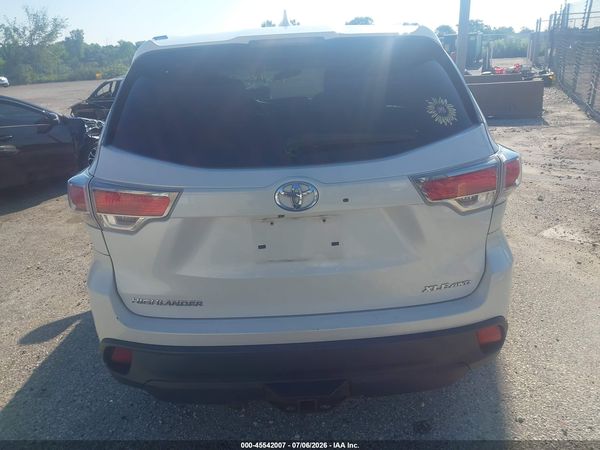 2016 TOYOTA HIGHLANDER XLE V6
