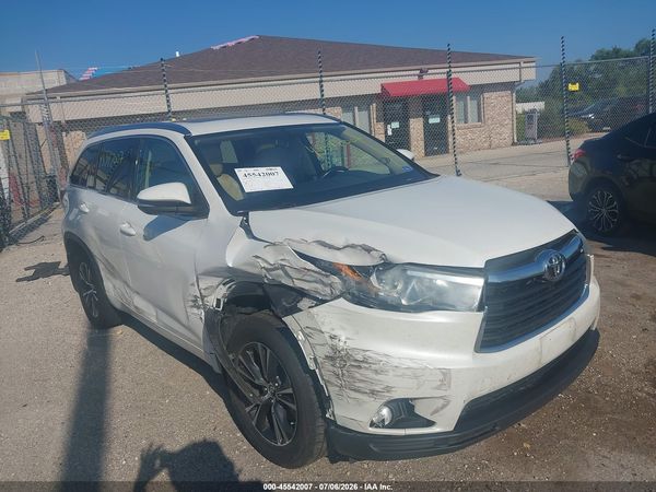 2016 TOYOTA HIGHLANDER XLE V6