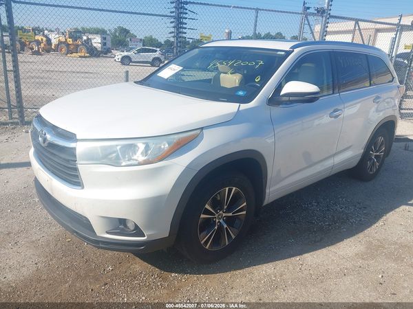 2016 TOYOTA HIGHLANDER XLE V6
