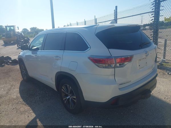 2016 TOYOTA HIGHLANDER XLE V6