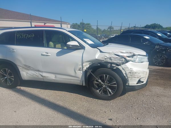 2016 TOYOTA HIGHLANDER XLE V6