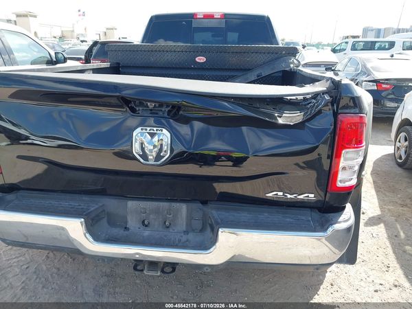 2019 RAM 3500 TRADESMAN