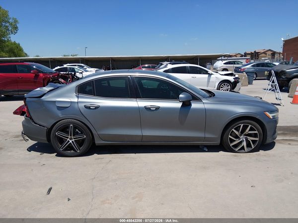 2020 VOLVO S60 T6 MOMENTUM