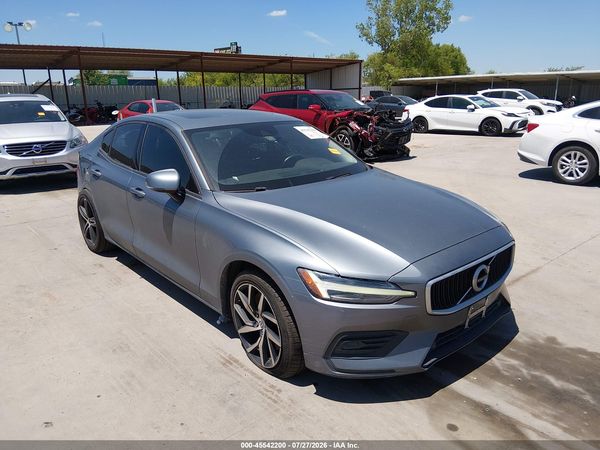 2020 VOLVO S60 T6 MOMENTUM