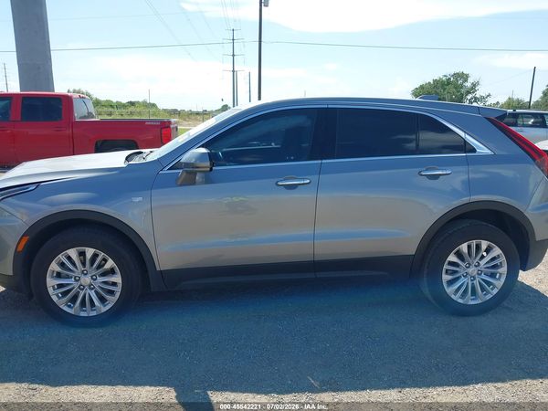 2024 CADILLAC XT4 FWD LUXURY