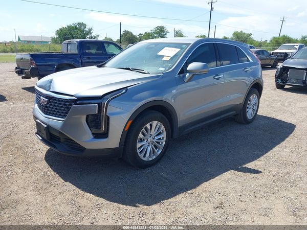 2024 CADILLAC XT4 FWD LUXURY
