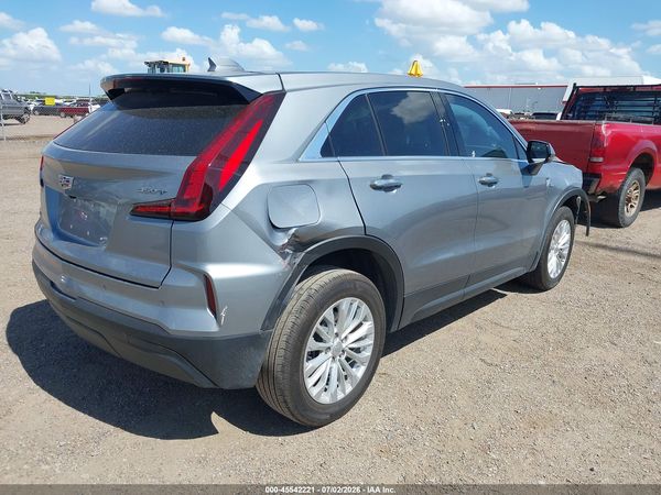 2024 CADILLAC XT4 FWD LUXURY