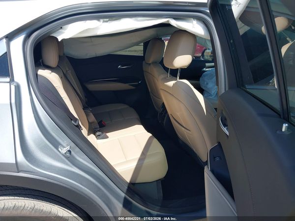 2024 CADILLAC XT4 FWD LUXURY