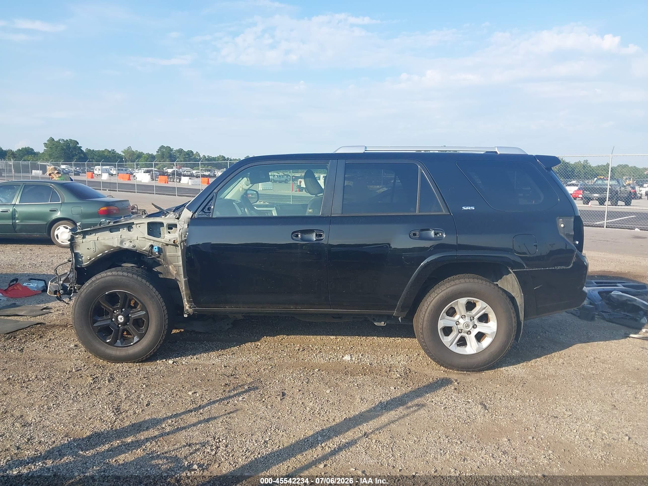 2016 TOYOTA 4RUNNER SR5