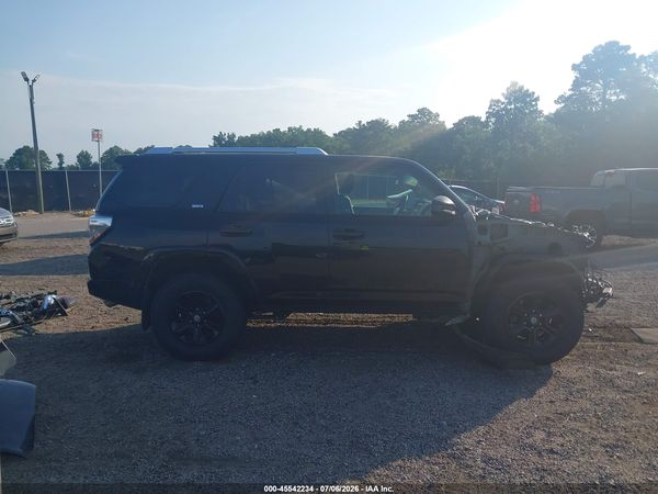 2016 TOYOTA 4RUNNER SR5