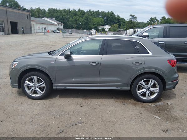 2022 AUDI Q3