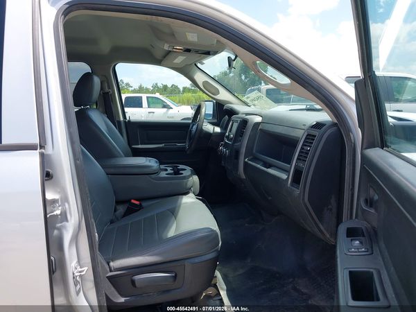 2018 RAM 1500 TRADESMAN  4X2 5'7 BOX