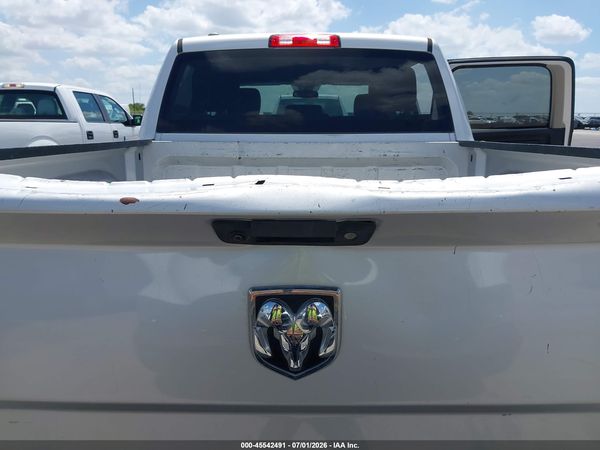 2018 RAM 1500 TRADESMAN  4X2 5'7 BOX