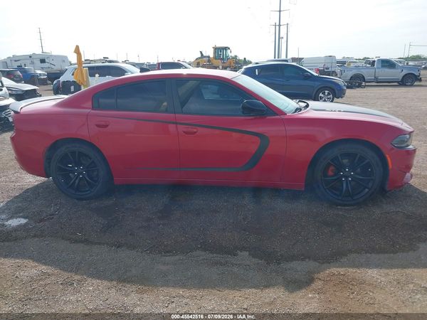 2016 DODGE CHARGER SXT