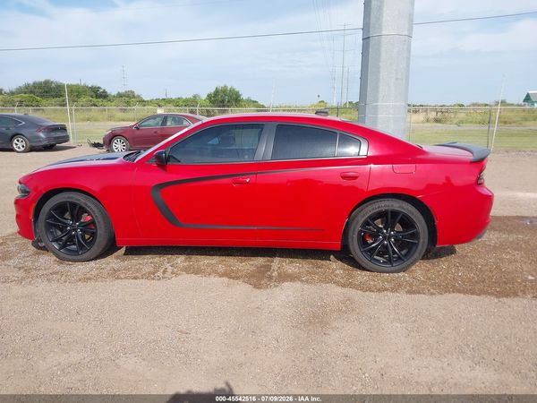 2016 DODGE CHARGER SXT