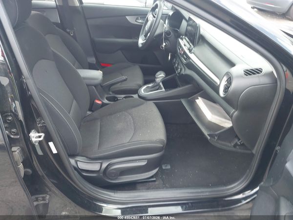 2022 KIA FORTE LXS