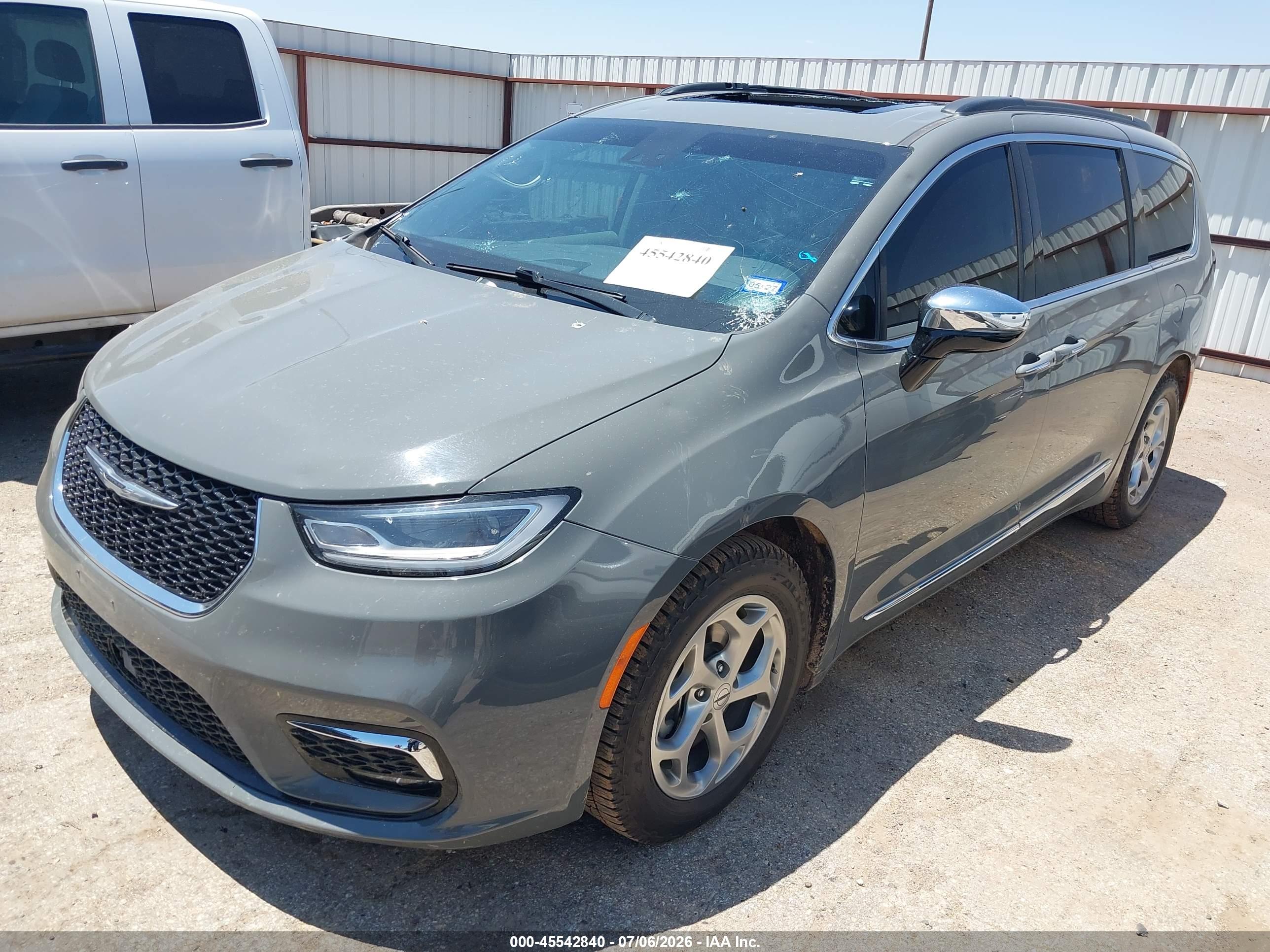 2023 CHRYSLER PACIFICA LIMITED — I2