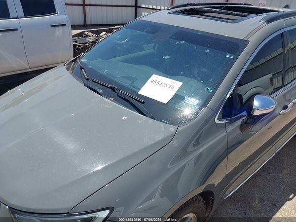 2023 CHRYSLER PACIFICA LIMITED — I6