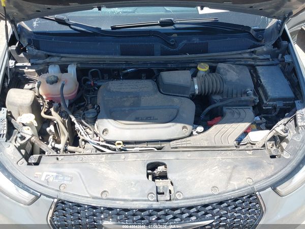 2023 CHRYSLER PACIFICA LIMITED — I10