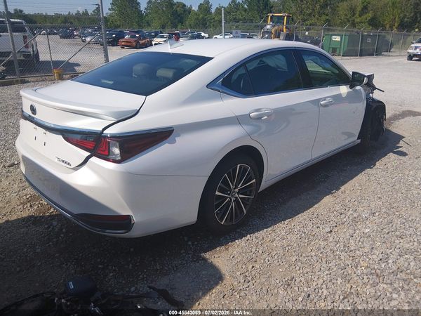 2023 LEXUS ES 300H 300h Premium — I4