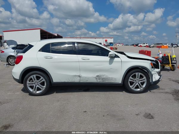 2017 MERCEDES-BENZ GLA 250