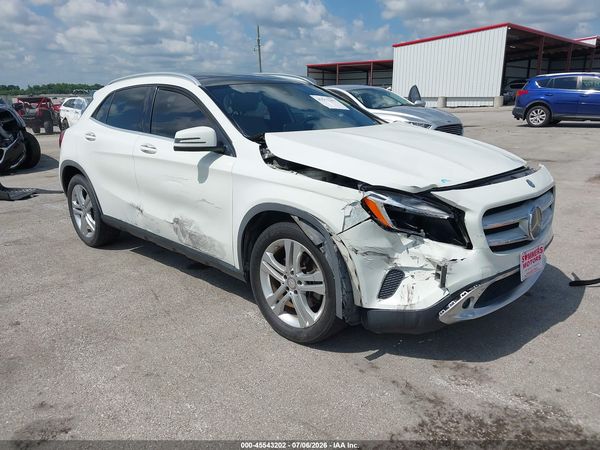 2017 MERCEDES-BENZ GLA 250