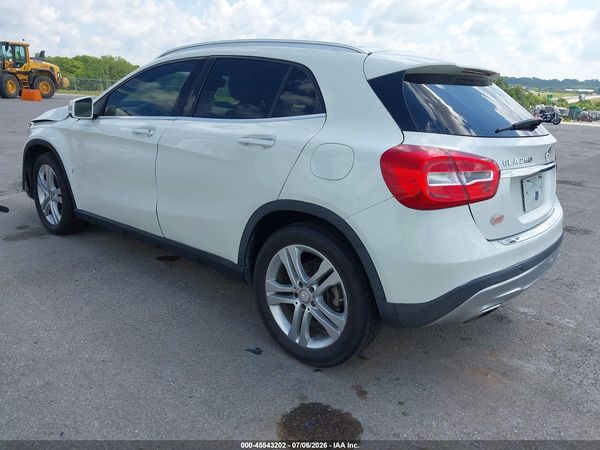 2017 MERCEDES-BENZ GLA 250