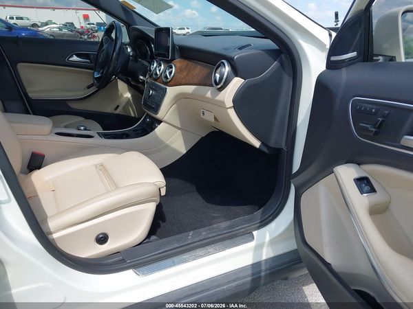 2017 MERCEDES-BENZ GLA 250