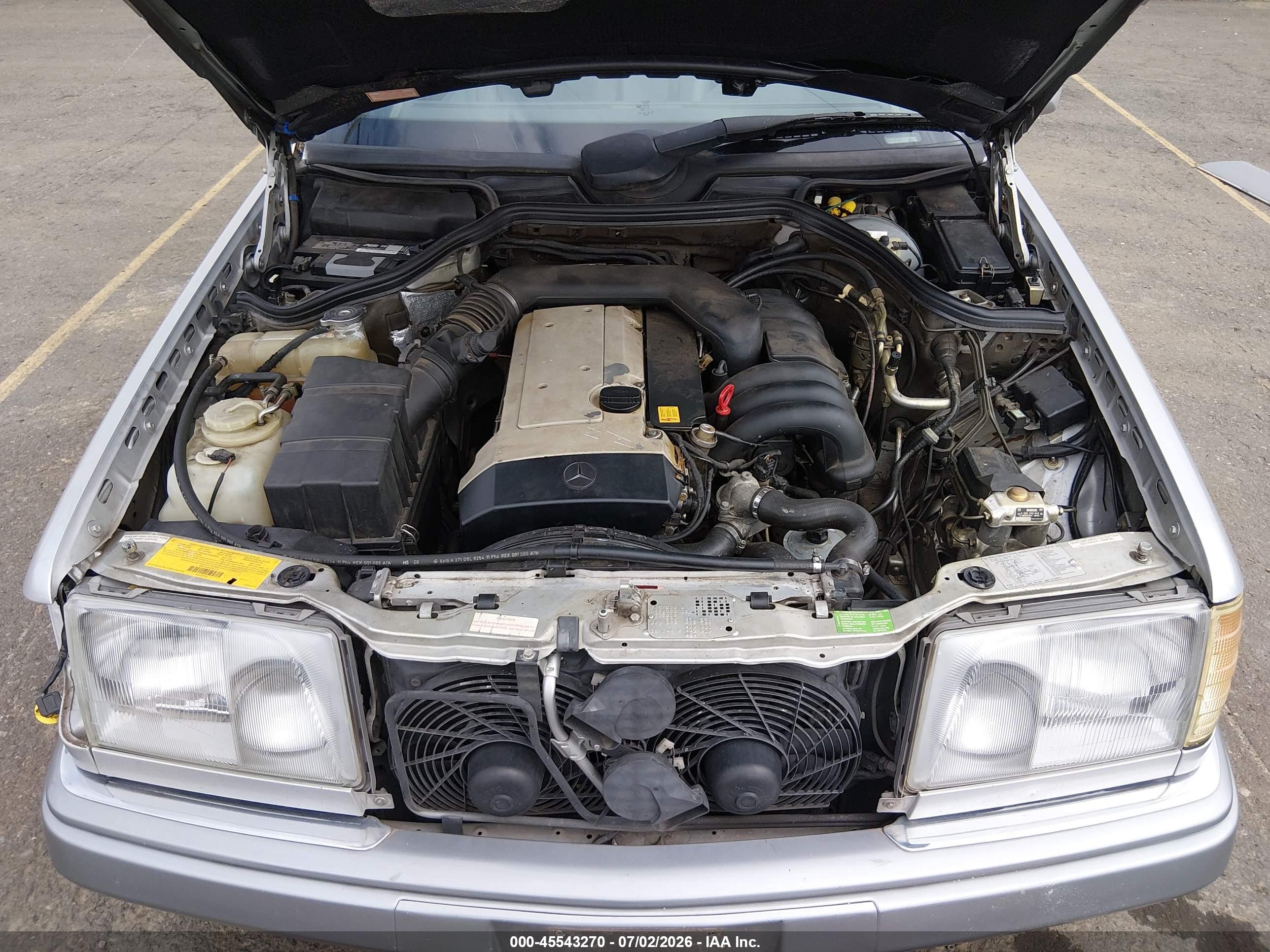 1995 MERCEDES-BENZ E E320 124