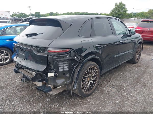 2023 PORSCHE CAYENNE PLATINUM EDITION