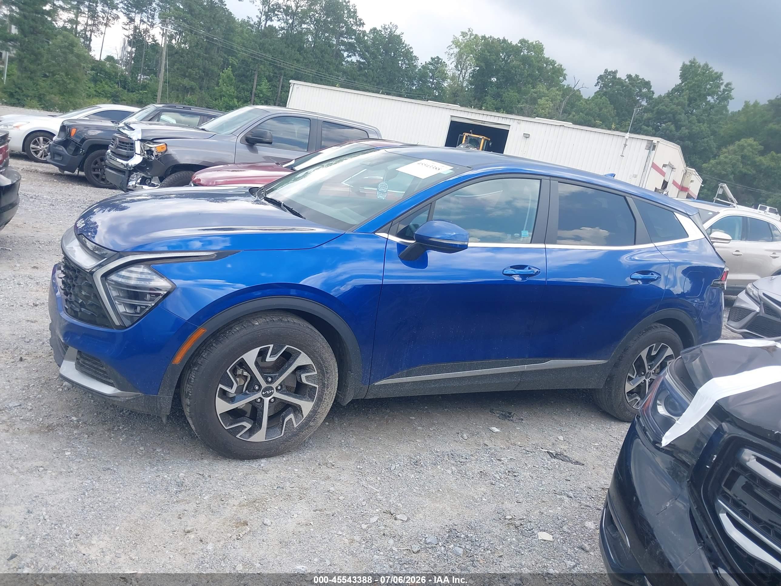 2024 KIA SPORTAGE EX