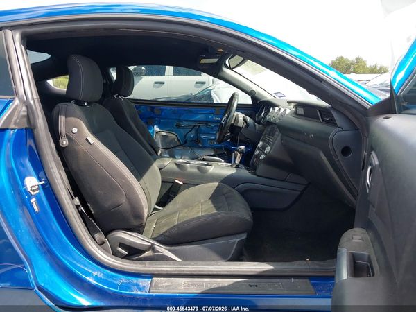 2017 FORD MUSTANG V6