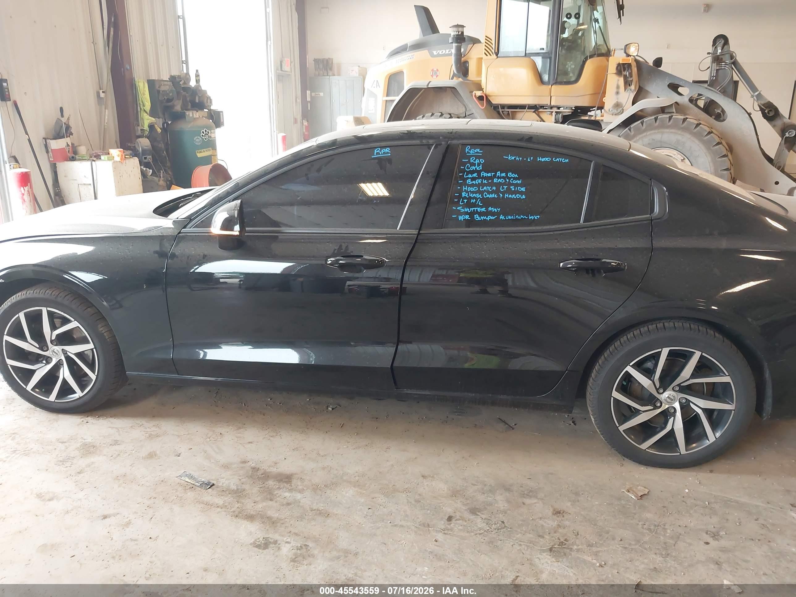 2020 VOLVO S60 T5 MOMENTUM