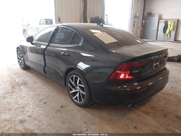 2020 VOLVO S60 T5 MOMENTUM