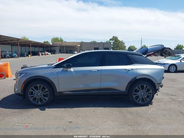 2025 CADILLAC OPTIQ SPORT 2 AWD