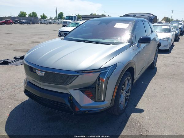 2025 CADILLAC OPTIQ SPORT 2 AWD