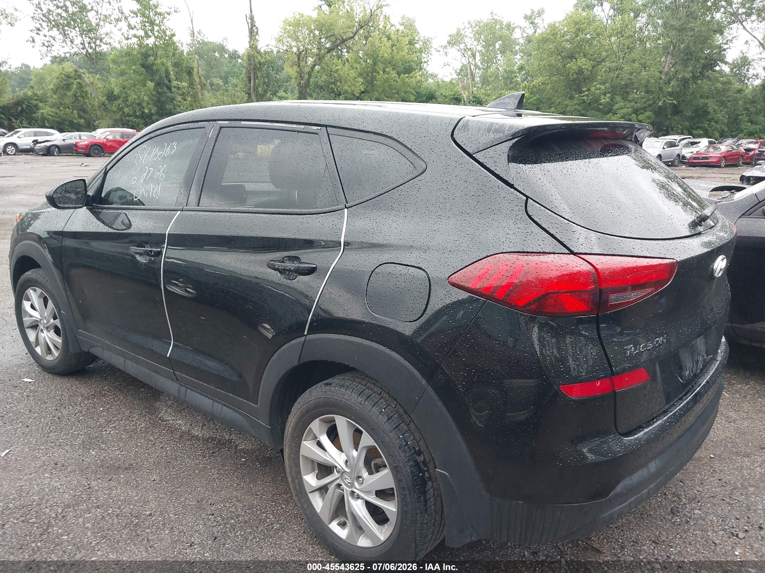2021 HYUNDAI TUCSON SE