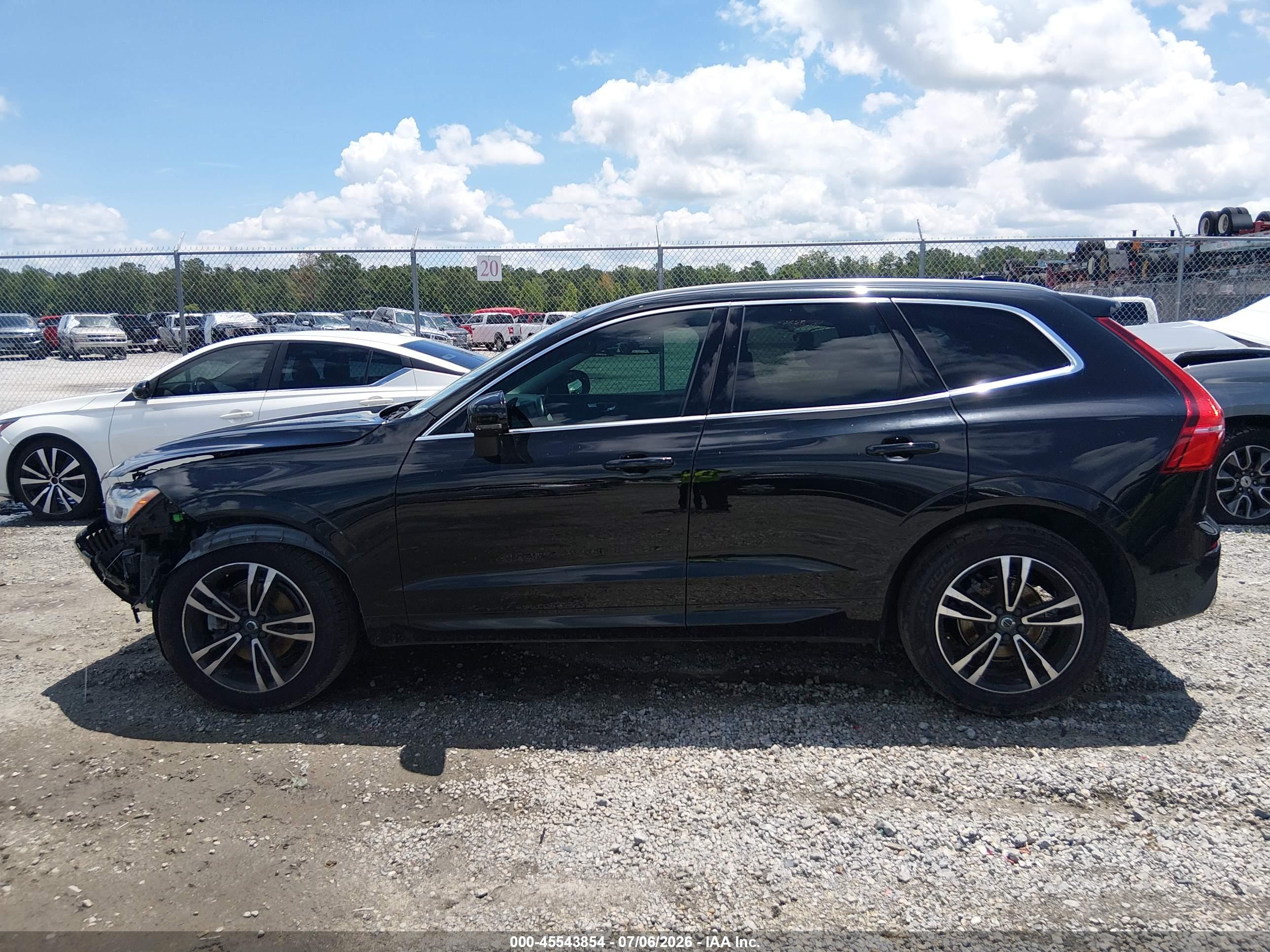 2019 VOLVO XC60 T5 MOMENTUM