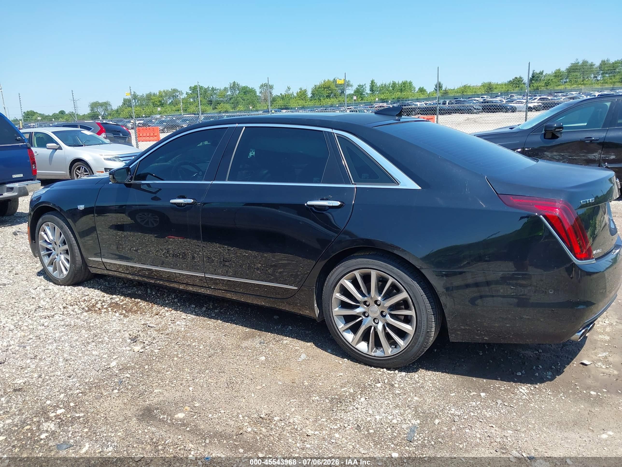 2017 CADILLAC CT6 LUXURY