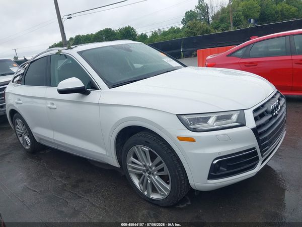 2018 AUDI Q5 quattro Prestige